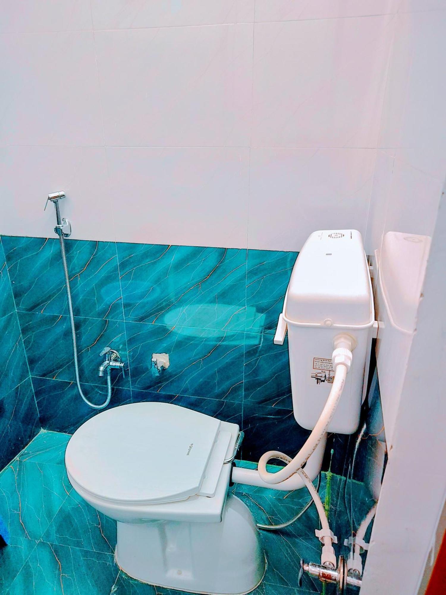 Hotel Raghukul Ayodhya Dış mekan fotoğraf