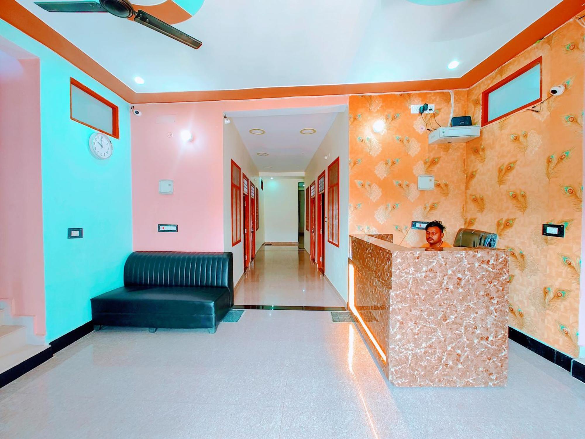 Hotel Raghukul Ayodhya Dış mekan fotoğraf