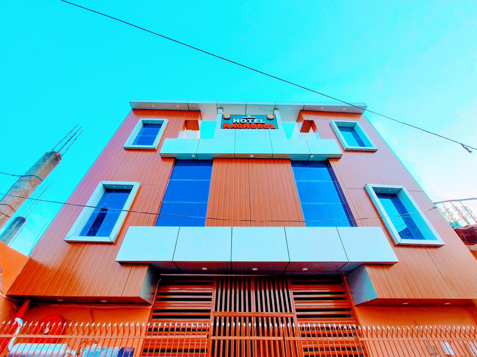 Hotel Raghukul Ayodhya Dış mekan fotoğraf
