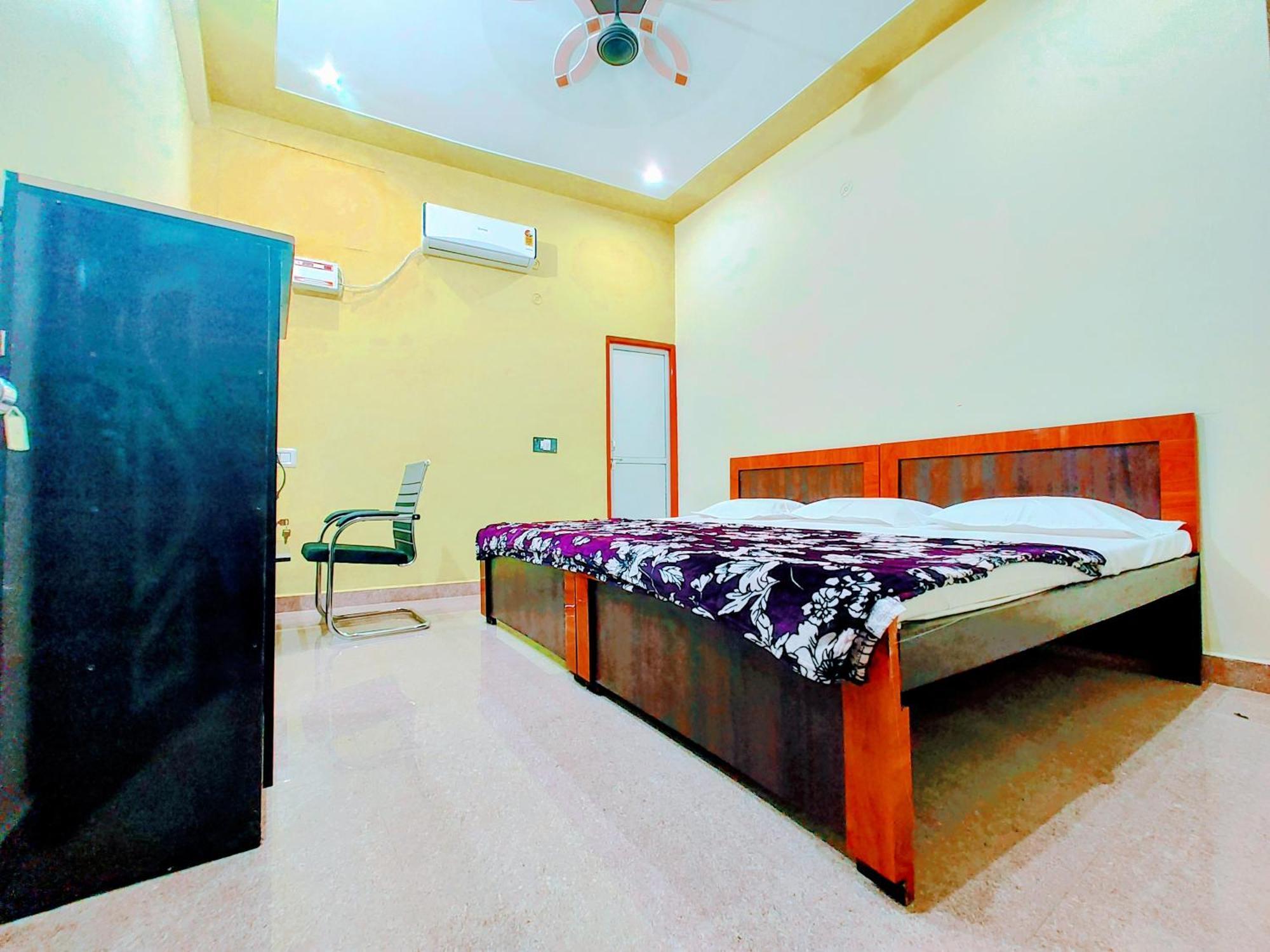 Hotel Raghukul Ayodhya Dış mekan fotoğraf