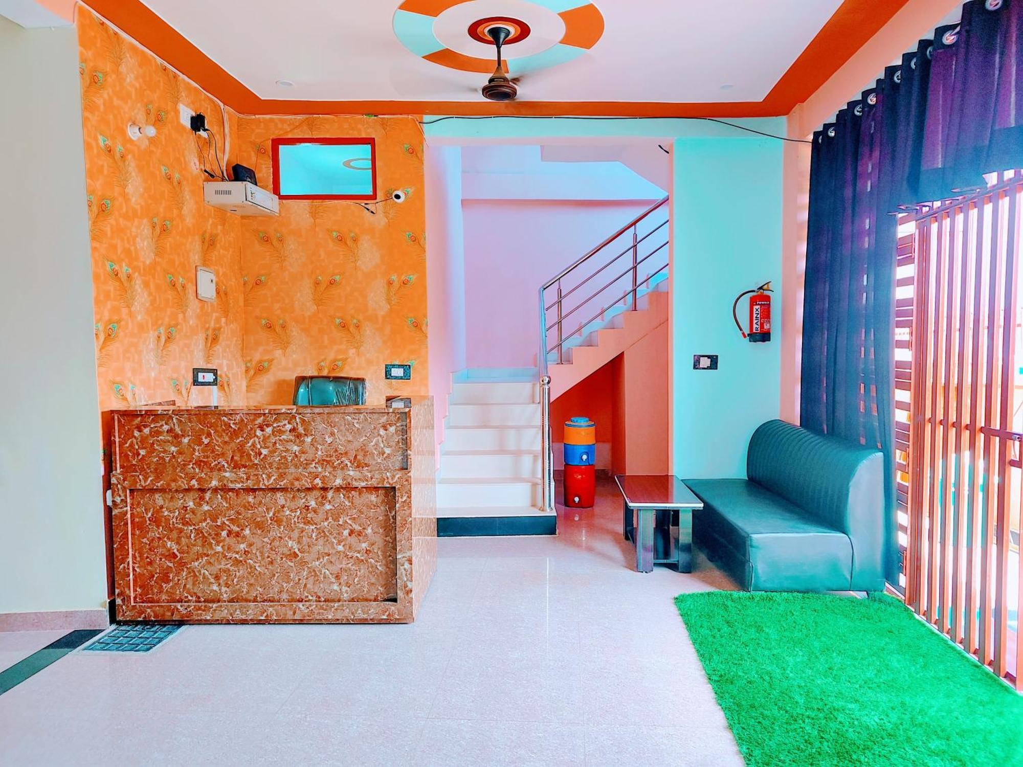 Hotel Raghukul Ayodhya Dış mekan fotoğraf